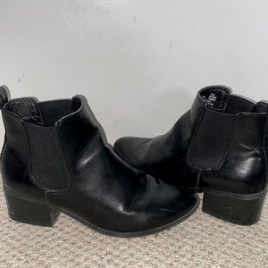 Black Booties! Size 8!